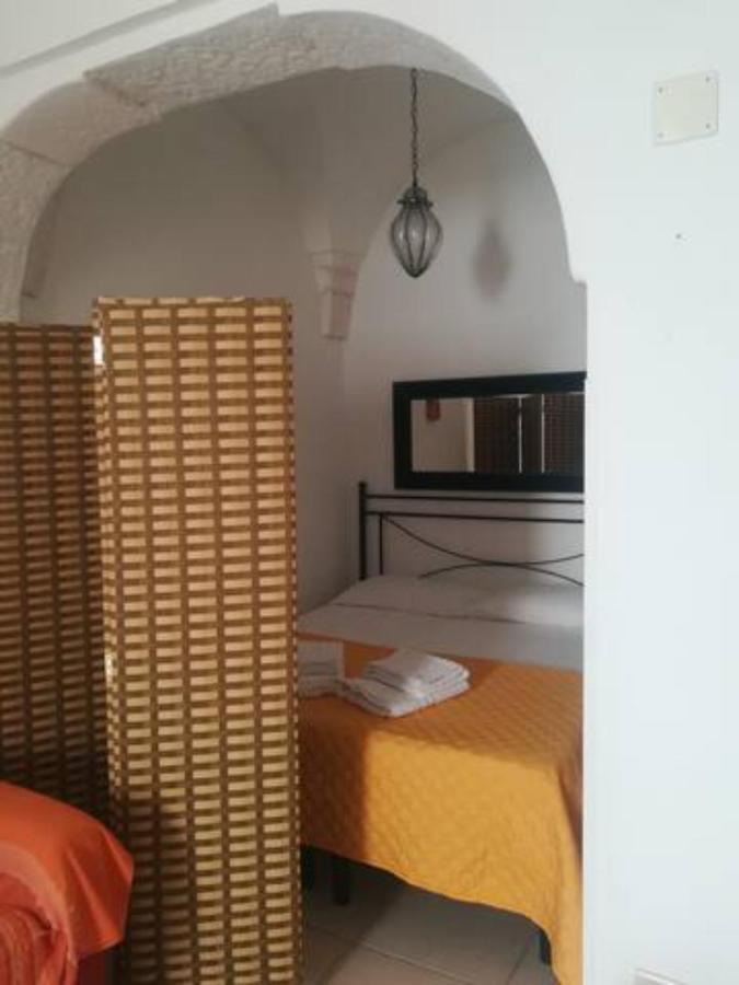 Vico Anglani Guest House Ostuni Bagian luar foto