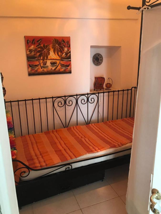 Vico Anglani Guest House Ostuni Bagian luar foto