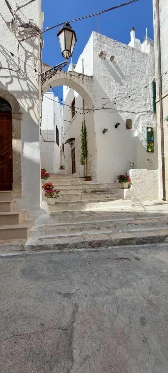 Vico Anglani Guest House Ostuni Bagian luar foto