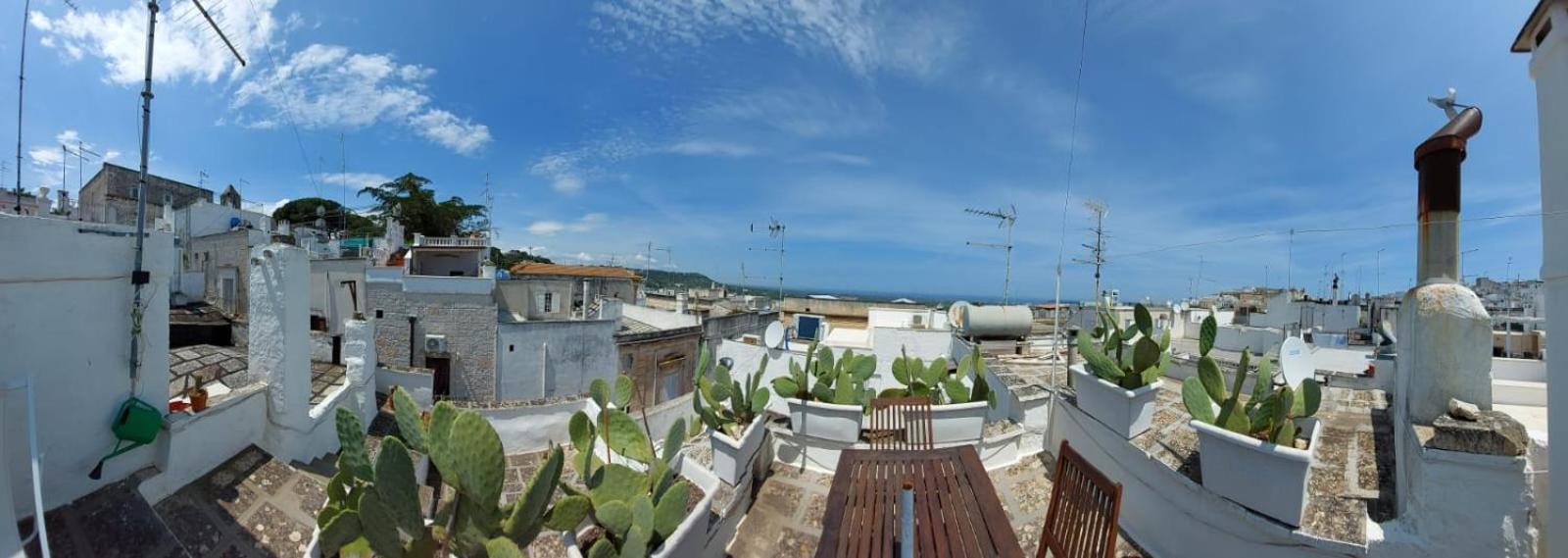 Vico Anglani Guest House Ostuni Bagian luar foto