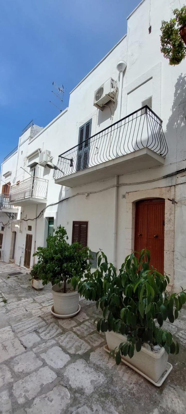 Vico Anglani Guest House Ostuni Bagian luar foto